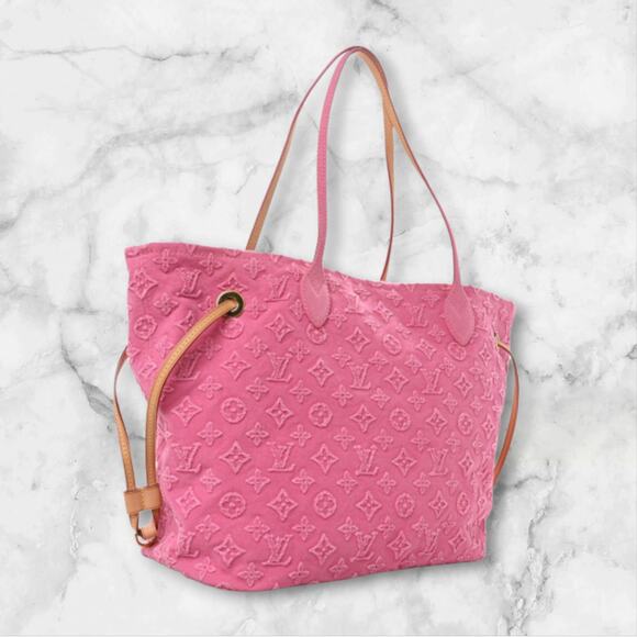 Louis Vuitton Denim Neverfull MM in Rose - Picture 2 of 6